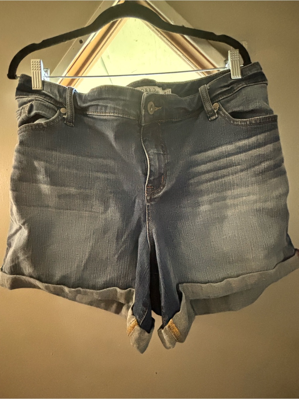 torrid Denim Roll-Cuff Women’s Shorts - Light Blue